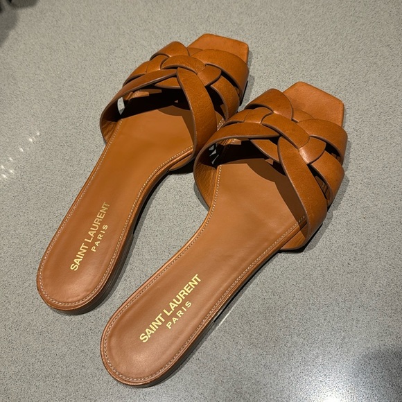 Saint Laurent Tan Sandals - Picture 1 of 7